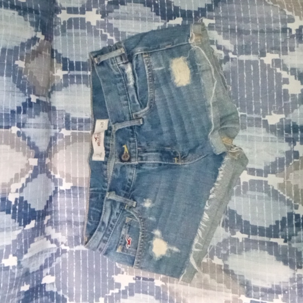 Hollister - Shorts - Distressed - Fringe - Size 3 - Size 26